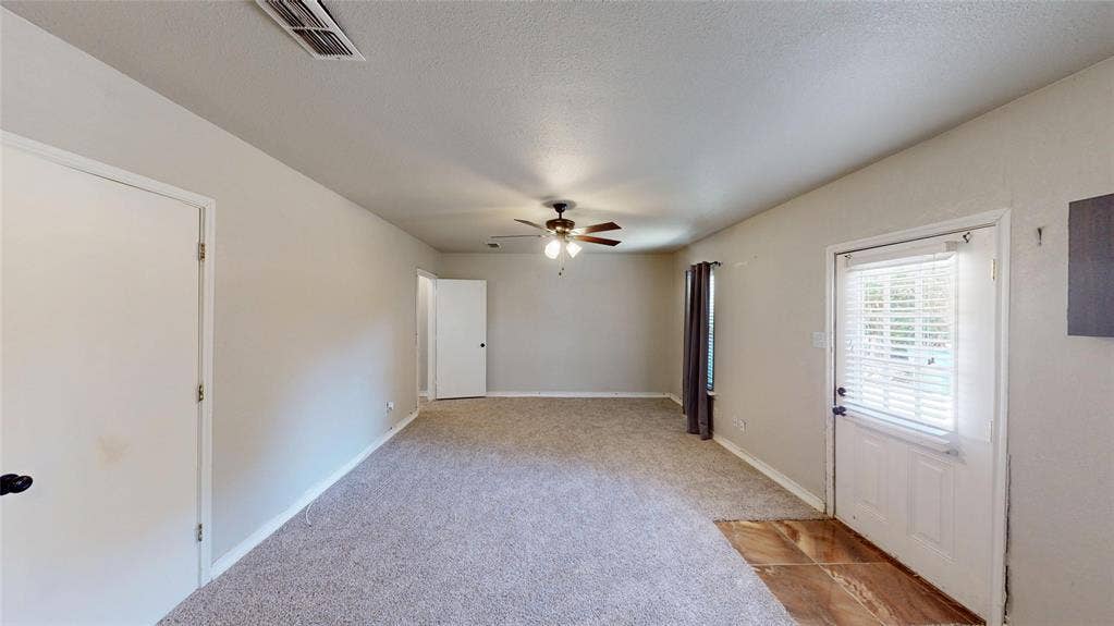 4270 Sir Lancelot Circle, Midlothian, TX 76065 4270 Sir Lancelot Circle, Midlothian, TX 76065