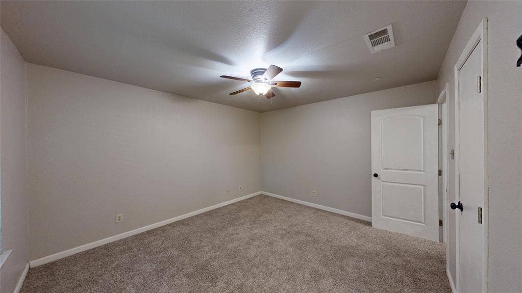 4270 Sir Lancelot Circle, Midlothian, TX 76065 4270 Sir Lancelot Circle, Midlothian, TX 76065