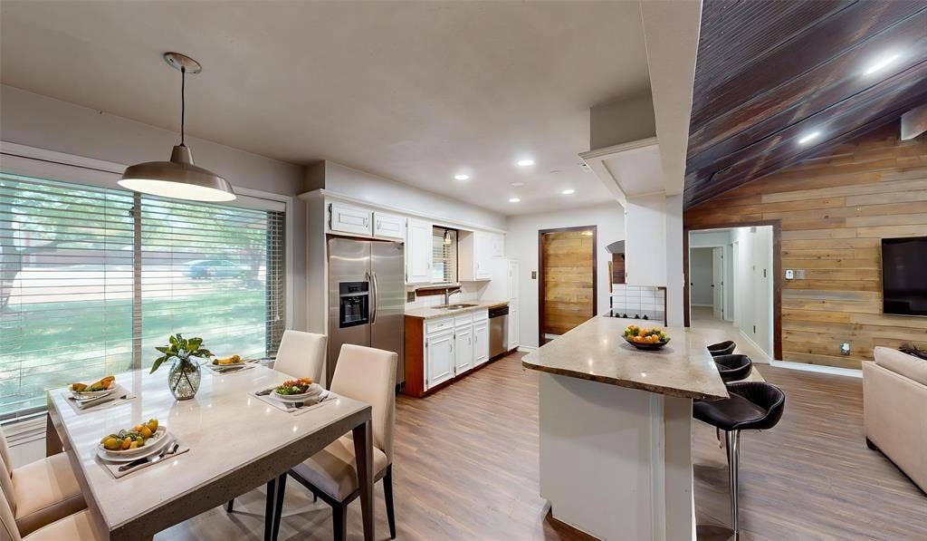4270 Sir Lancelot Circle, Midlothian, TX 76065 4270 Sir Lancelot Circle, Midlothian, TX 76065