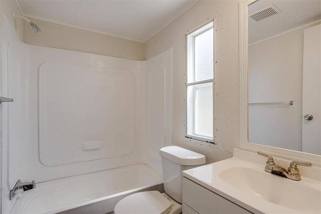 3116 Hilltop Road, Granbury, TX 76048 3116 Hilltop Road, Granbury, TX 76048