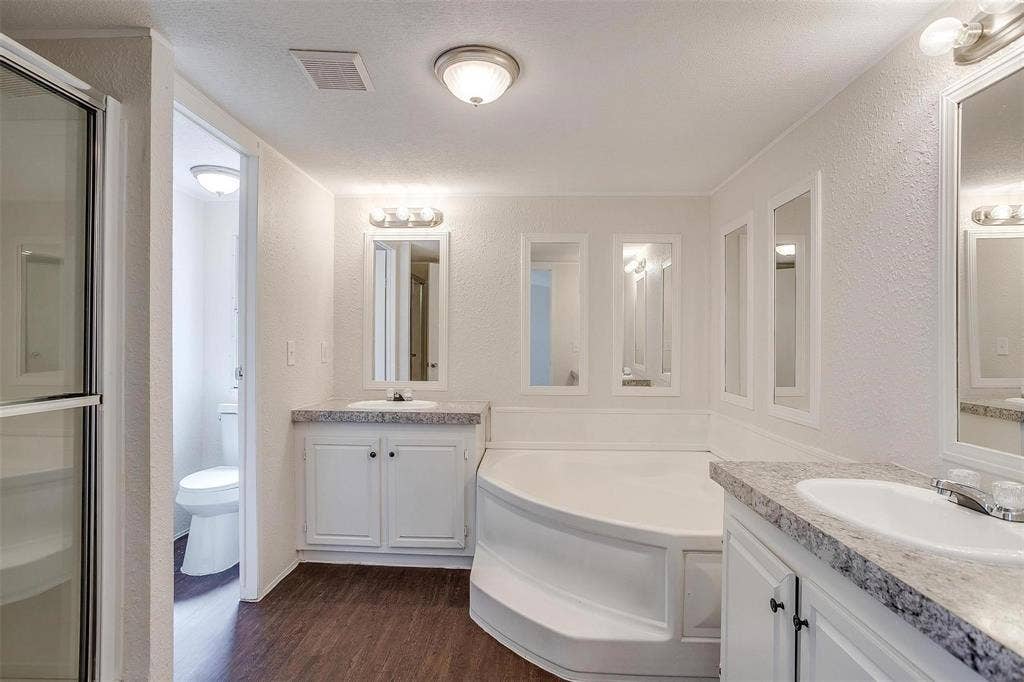 3116 Hilltop Road, Granbury, TX 76048 3116 Hilltop Road, Granbury, TX 76048