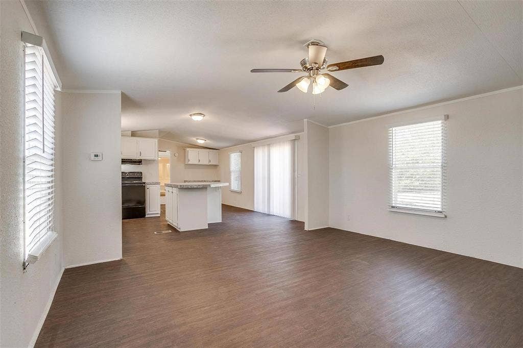 3116 Hilltop Road, Granbury, TX 76048 3116 Hilltop Road, Granbury, TX 76048