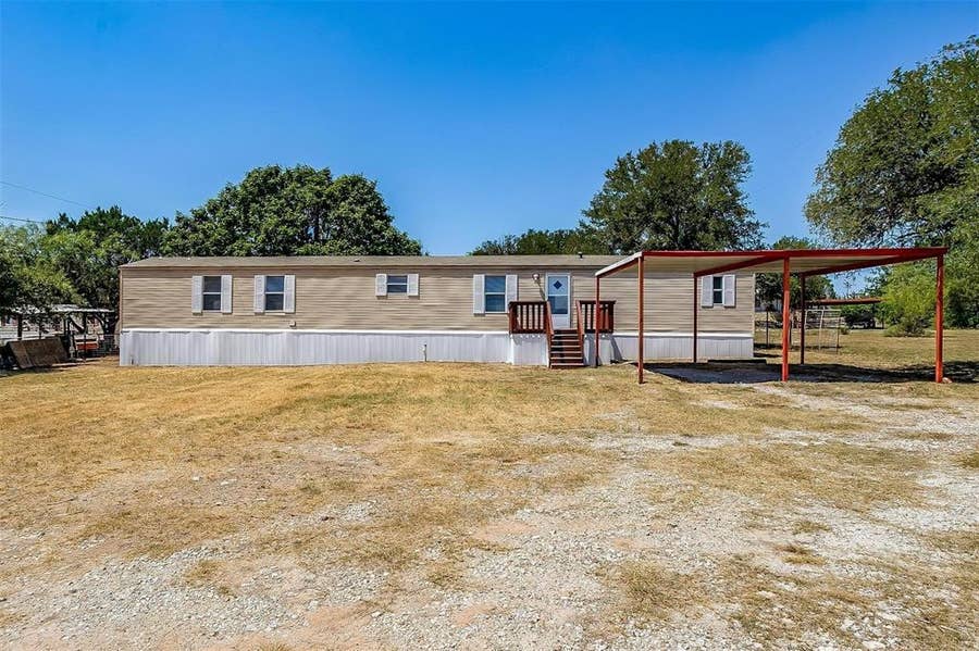 Property photo for 3116 Hilltop Road, Granbury, TX