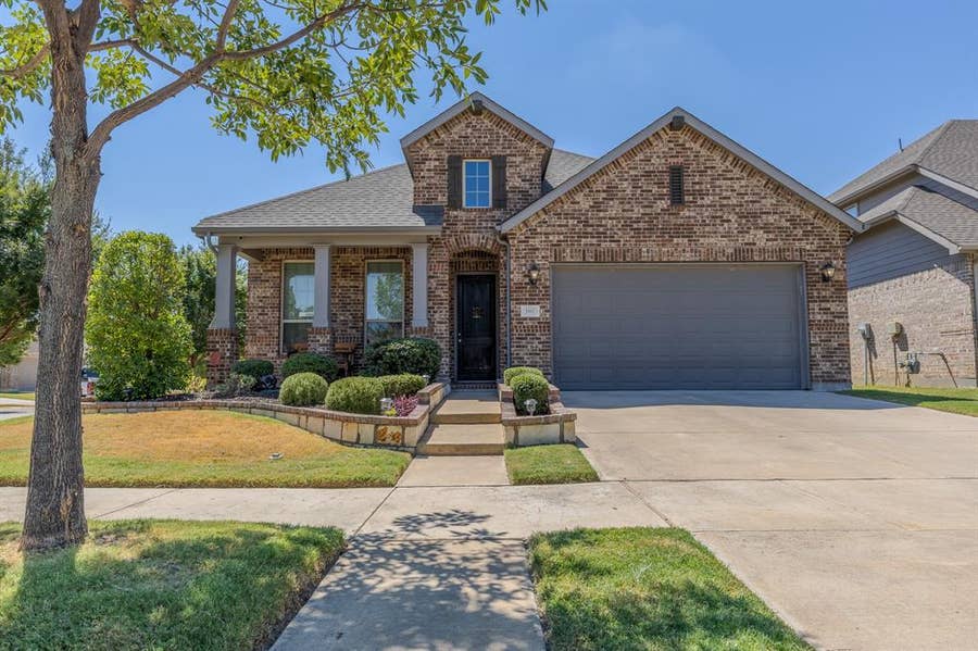 Property photo for 1801 Waxwing Trail, Northlake, TX
