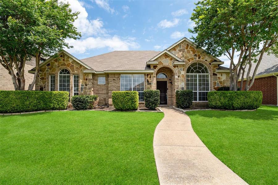Property photo for 7501 Caribbean Drive, Rowlett, TX