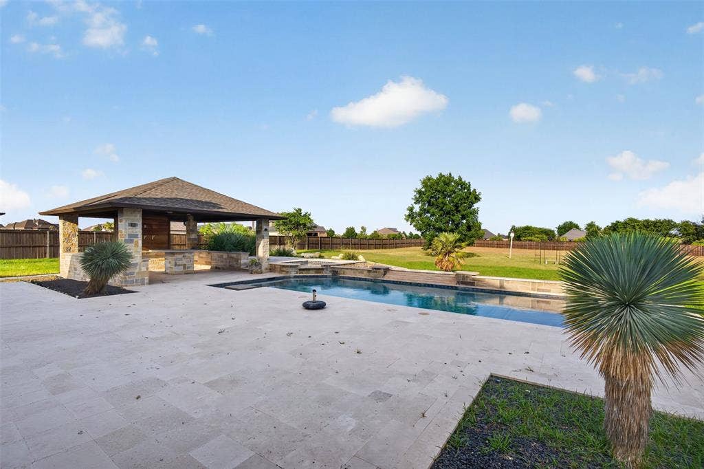 6010 Limestone Lane, Midlothian, TX 76065 6010 Limestone Lane, Midlothian, TX 76065