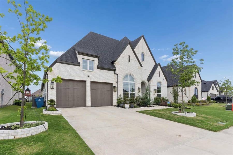 Property photo for 1939 Apple Tree Drive, Rockwall, TX