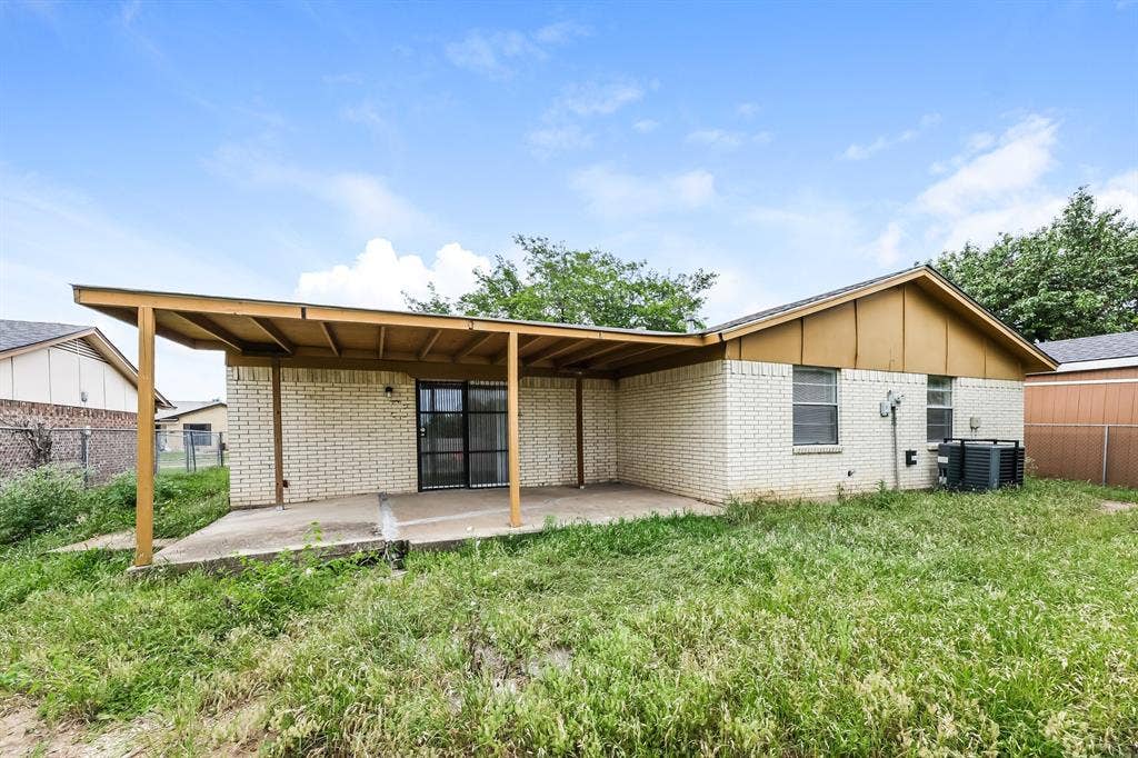 7225 Harold Walker Drive, Dallas, TX 75241 7225 Harold Walker Drive, Dallas, TX 75241