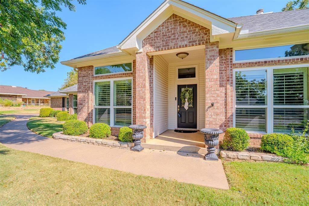 8931 Brierfield Road, Granbury, TX 76049 8931 Brierfield Road, Granbury, TX 76049