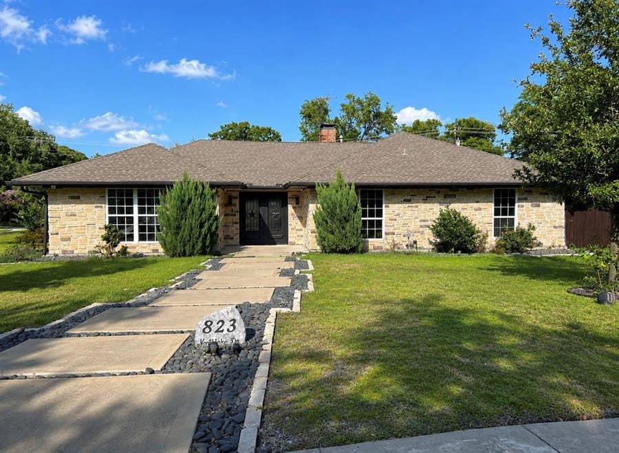 Property photo for 823 Northlake Drive, Richardson, TX