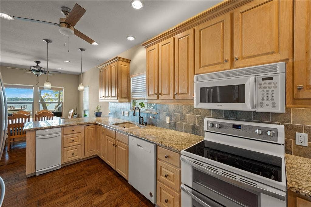 230 Palisade Loop, Gun Barrel City, TX 75156 230 Palisade Loop, Gun Barrel City, TX 75156