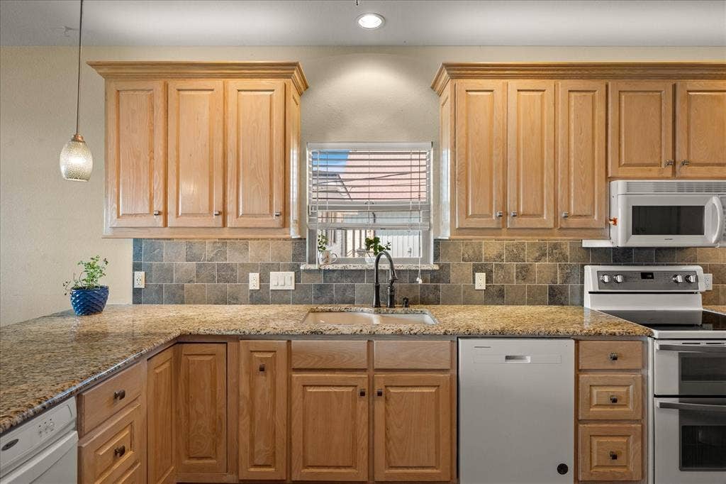 230 Palisade Loop, Gun Barrel City, TX 75156 230 Palisade Loop, Gun Barrel City, TX 75156