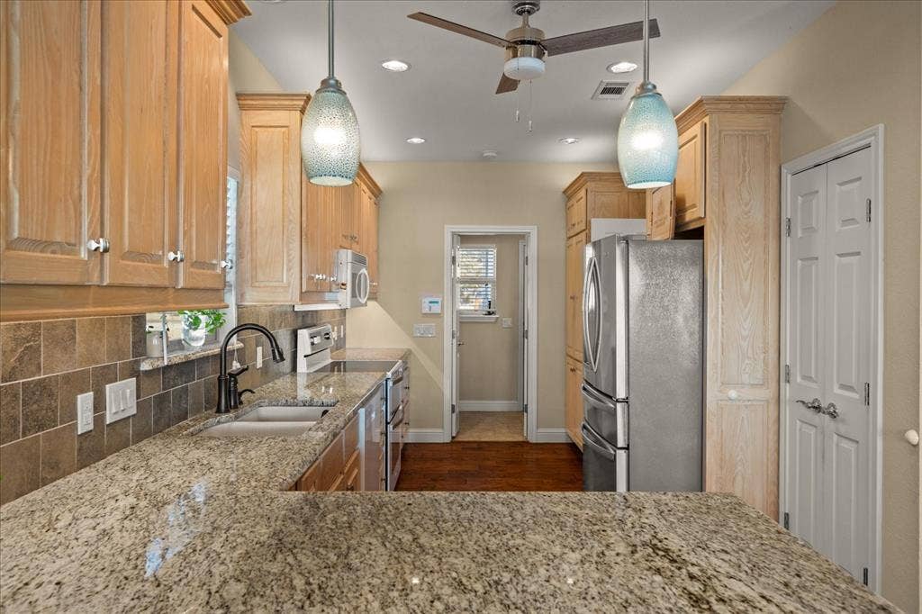 230 Palisade Loop, Gun Barrel City, TX 75156 230 Palisade Loop, Gun Barrel City, TX 75156