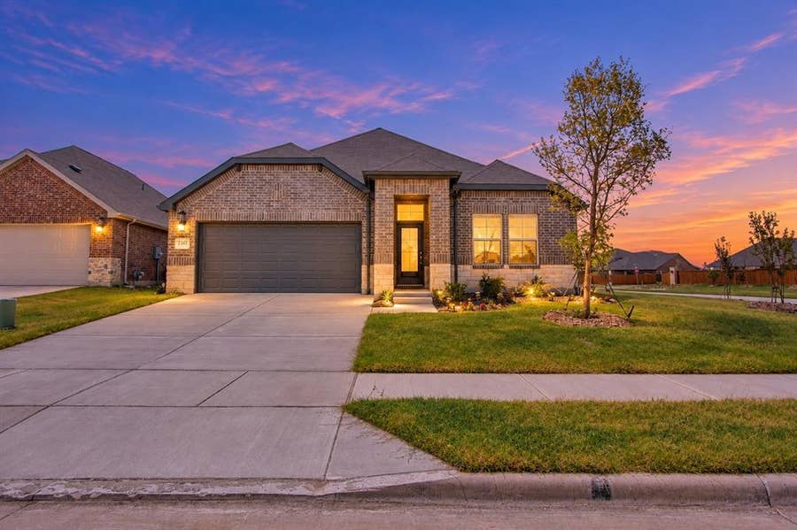 Property photo for 727 Williams Way, Lowry Crossing, TX
