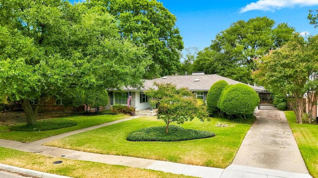 3509 Waldorf Drive, Dallas, TX 75229 3509 Waldorf Drive, Dallas, TX 75229
