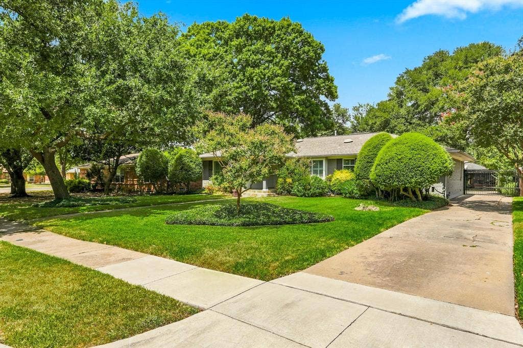 3509 Waldorf Drive, Dallas, TX 75229 3509 Waldorf Drive, Dallas, TX 75229