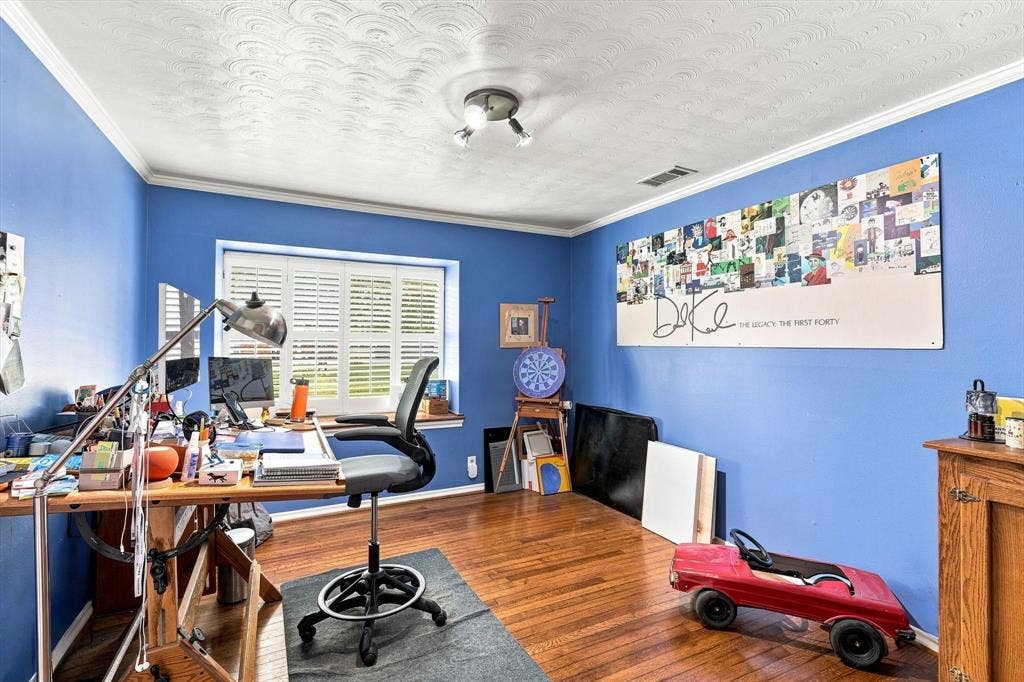 3509 Waldorf Drive, Dallas, TX 75229 3509 Waldorf Drive, Dallas, TX 75229