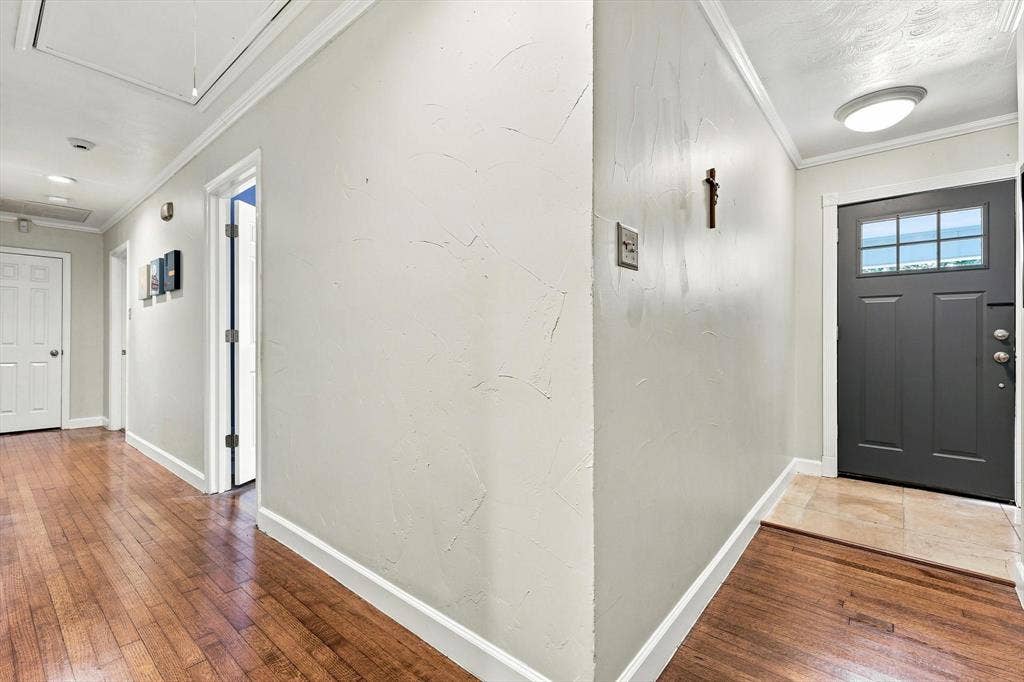 3509 Waldorf Drive, Dallas, TX 75229 3509 Waldorf Drive, Dallas, TX 75229