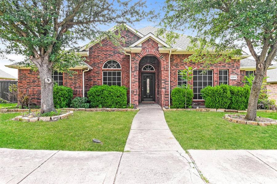 Property photo for 1204 Lost Valley Drive, Royse City, TX