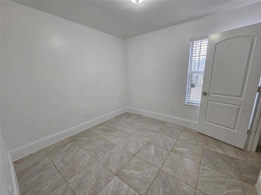 1615 Herald Street, #1613, Dallas, TX 75215 1615 Herald Street, #1613, Dallas, TX 75215