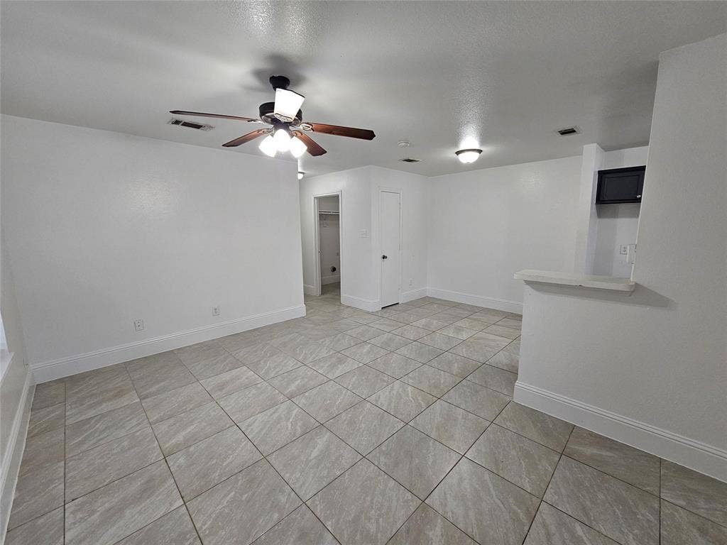 1615 Herald Street, #1613, Dallas, TX 75215 1615 Herald Street, #1613, Dallas, TX 75215