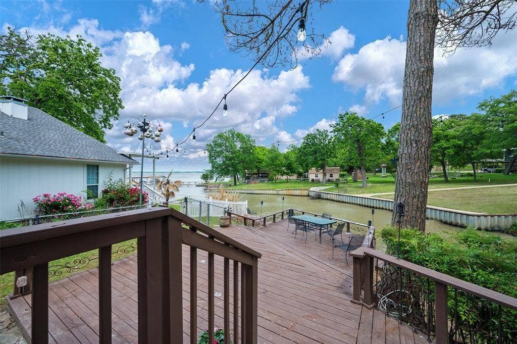 104 Shoreline Drive, Tool, TX 75148 104 Shoreline Drive, Tool, TX 75148