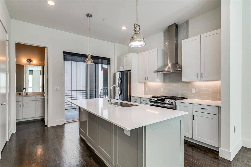 4426 Cabell Drive, #1105, Dallas, TX 75204
