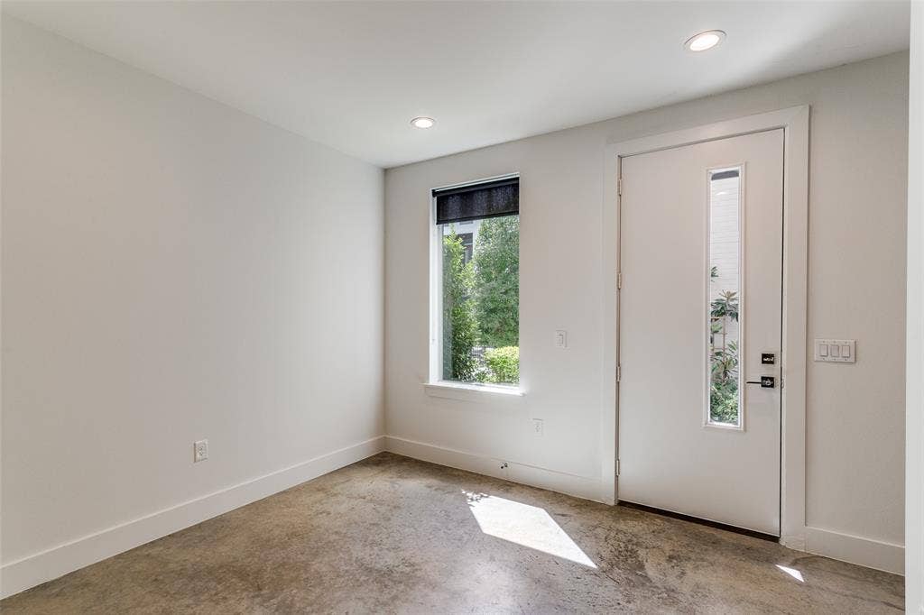 4426 Cabell Drive, #1105, Dallas, TX 75204