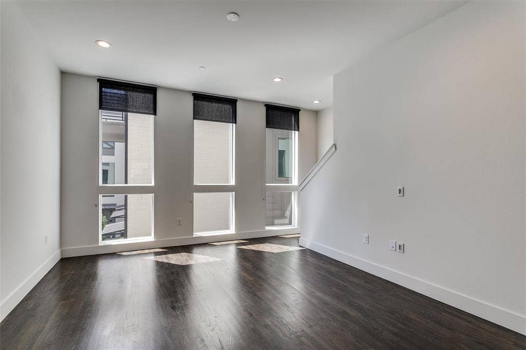 4426 Cabell Drive, #1105, Dallas, TX 75204