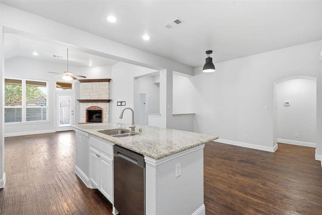 1529 8th Street, Argyle, TX 76226 1529 8th Street, Argyle, TX 76226