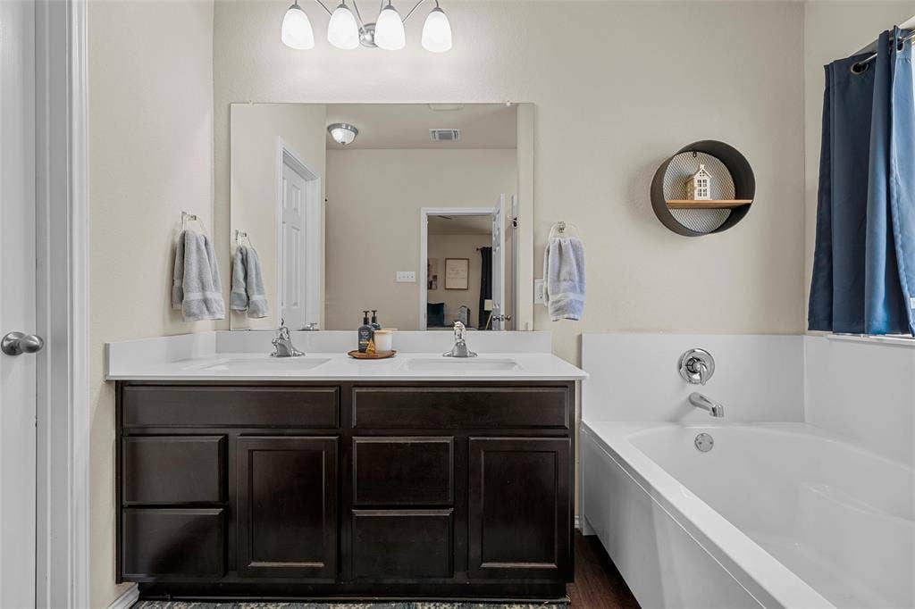 3016 Jackal Drive, Lorena, TX 76655