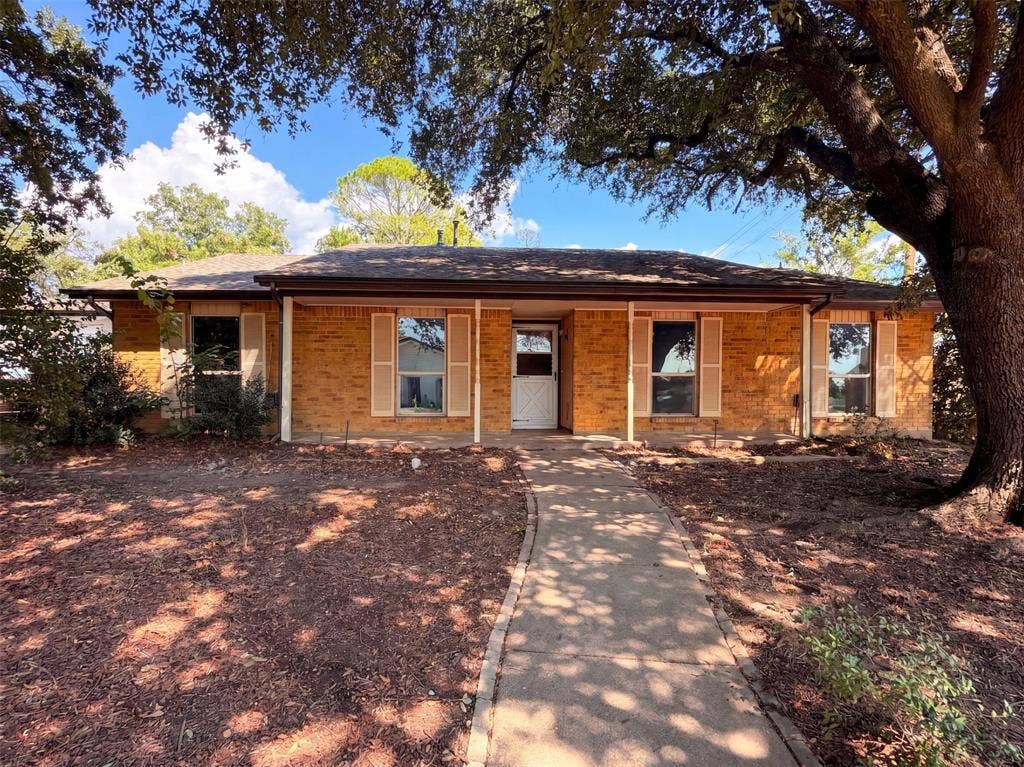 2602 Emberwood Drive, Garland, TX 75043 2602 Emberwood Drive, Garland, TX 75043