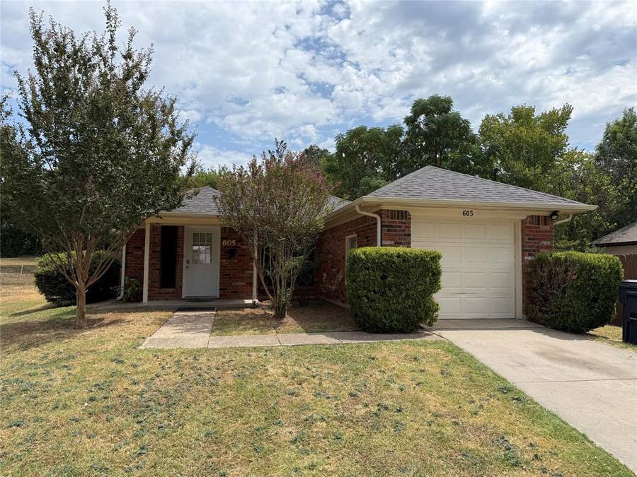 Property photo for 605 Baker Street, McKinney, TX