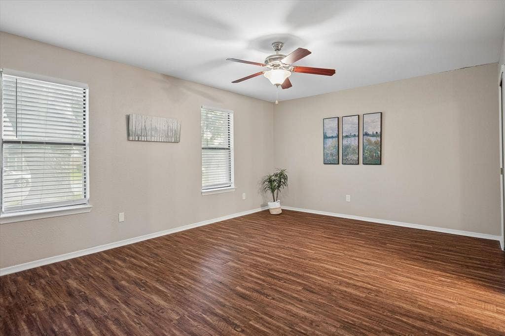 1213 Frio Lane, Garland, TX 75040 Very light and spacious.