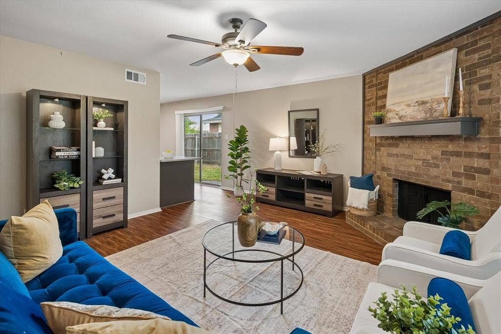 1213 Frio Lane, Garland, TX 75040 1213 Frio Lane, Garland, TX 75040