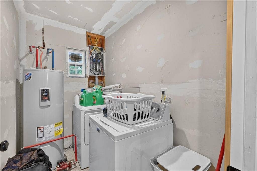 4506 Garden View Drive, Granbury, TX 76049 4506 Garden View Drive, Granbury, TX 76049