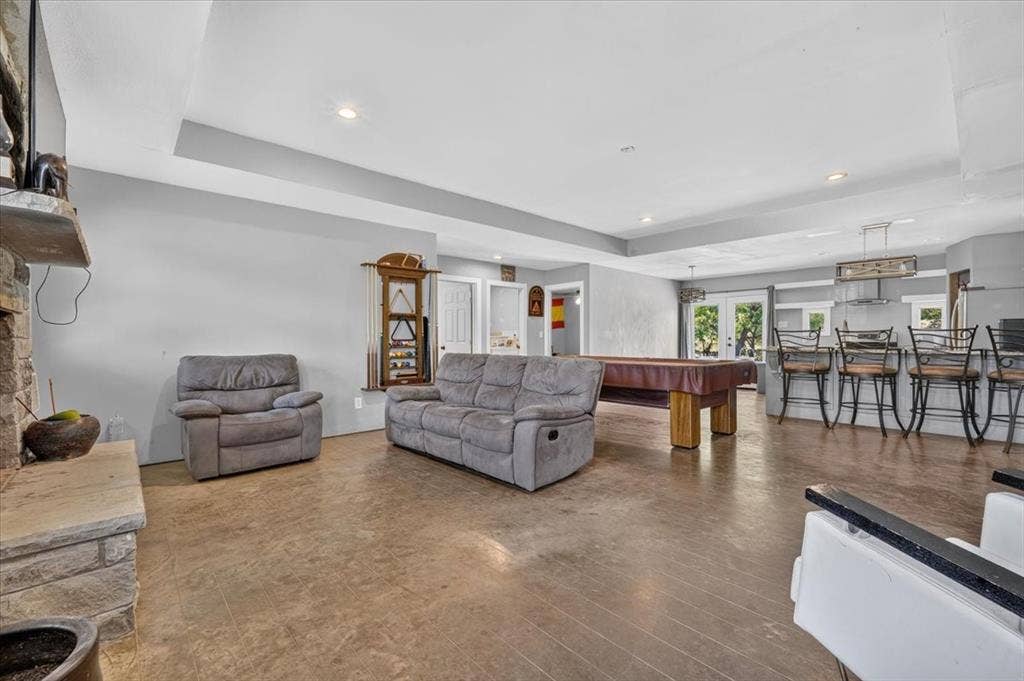4506 Garden View Drive, Granbury, TX 76049 4506 Garden View Drive, Granbury, TX 76049