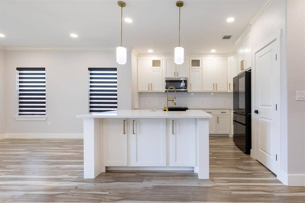 1916 Kimberly Drive, Arlington, TX 76010 1916 Kimberly Drive, Arlington, TX 76010