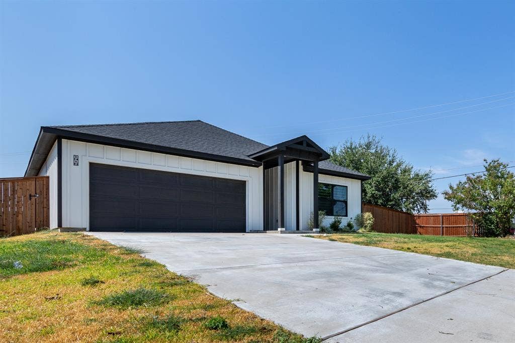 1916 Kimberly Drive, Arlington, TX 76010 1916 Kimberly Drive, Arlington, TX 76010