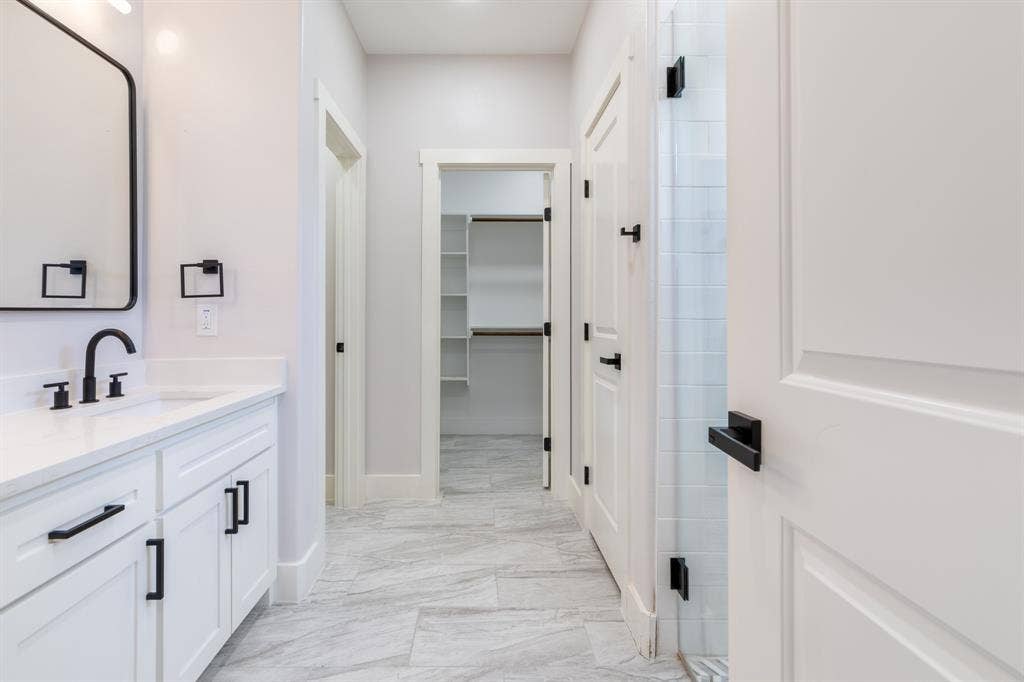 1916 Kimberly Drive, Arlington, TX 76010 1916 Kimberly Drive, Arlington, TX 76010
