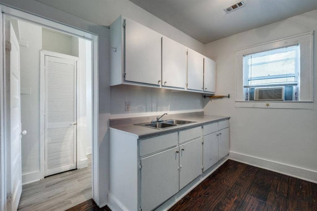 804 Sunset Avenue, #C, Dallas, TX 75208 804 Sunset Avenue, #C, Dallas, TX 75208