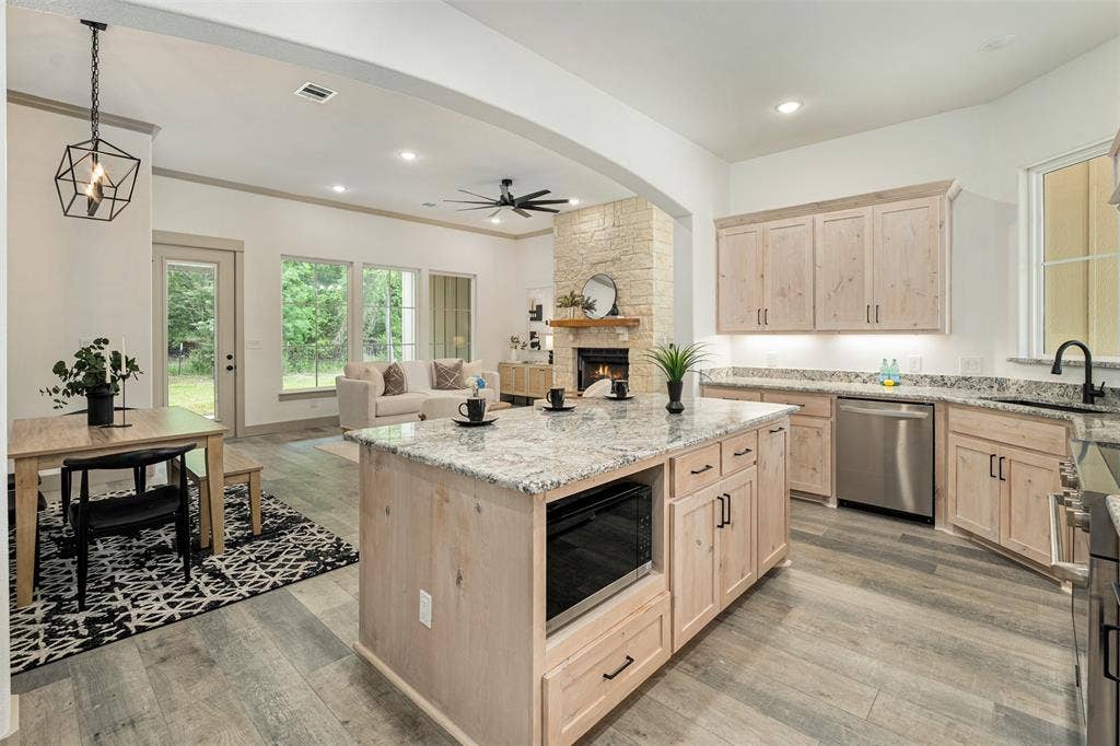 30 Rainbow Drive, Star Harbor, TX 75148 30 Rainbow Drive, Star Harbor, TX 75148