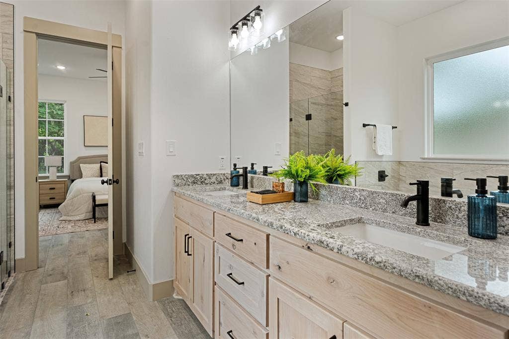 30 Rainbow Drive, Star Harbor, TX 75148 30 Rainbow Drive, Star Harbor, TX 75148