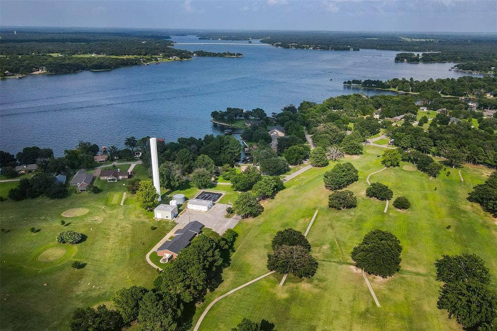 30 Rainbow Drive, Star Harbor, TX 75148 30 Rainbow Drive, Star Harbor, TX 75148