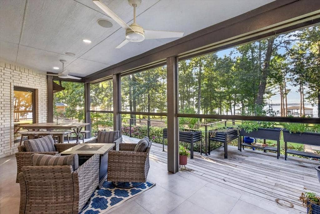 15740 Timberhill Drive, Flint, TX 75762 15740 Timberhill Drive, Flint, TX 75762
