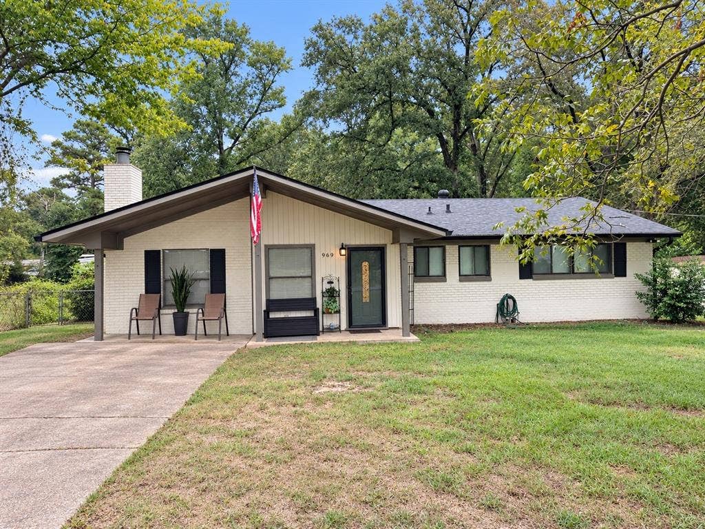 969 Wafer Road, Haughton, LA 71037