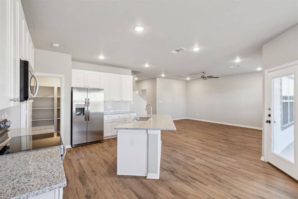 712 Taliaferro, Springtown, TX 76082 712 Taliaferro, Springtown, TX 76082