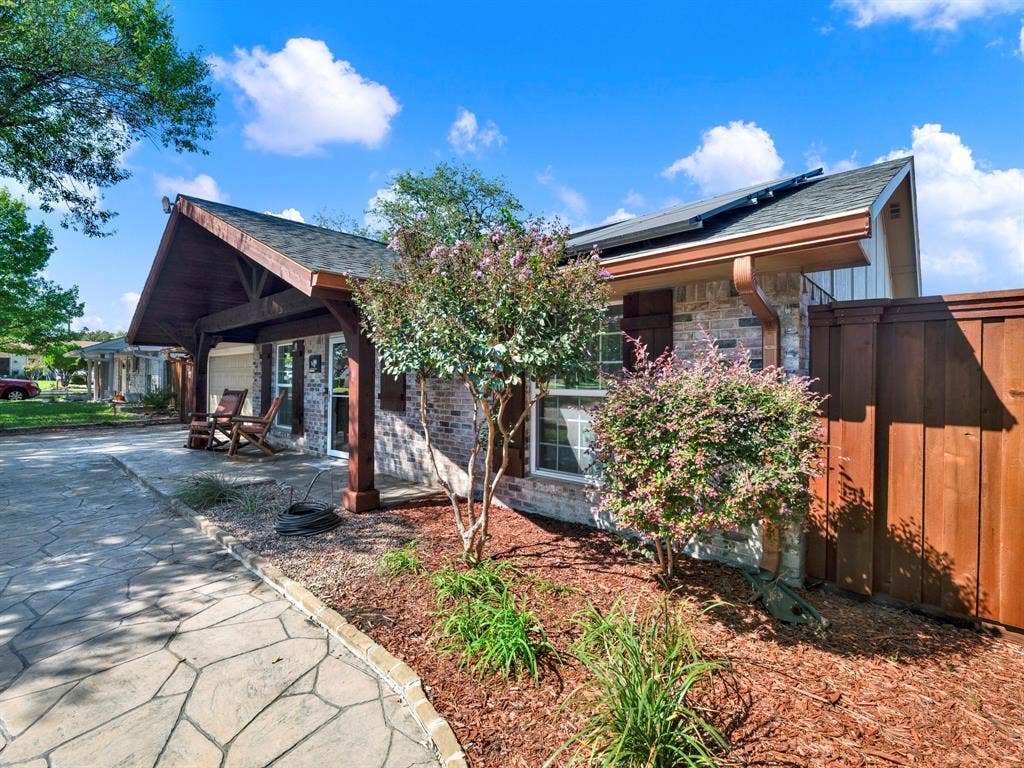 1405 Williamsburg Drive, Plano, TX 75074