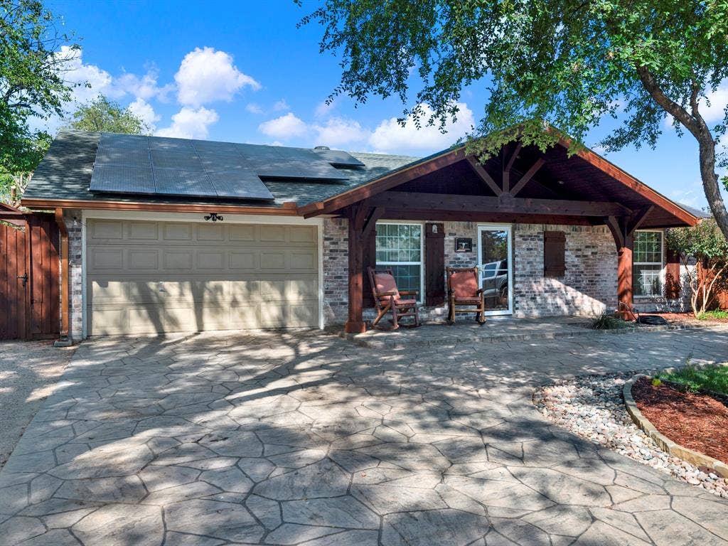 1405 Williamsburg Drive, Plano, TX 75074