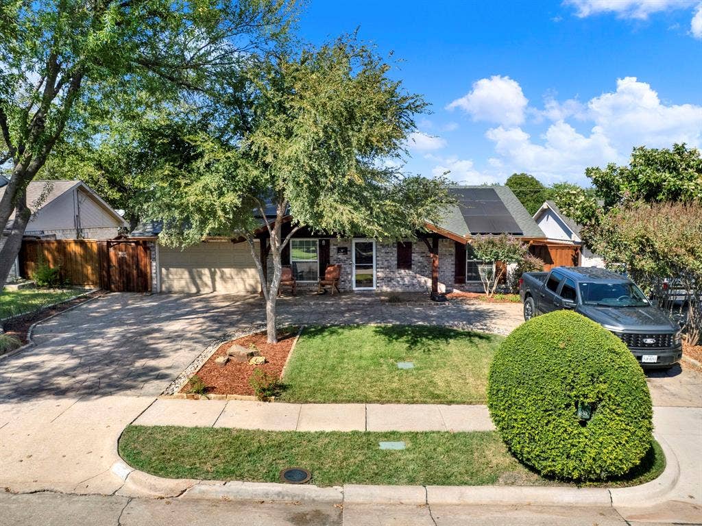 1405 Williamsburg Drive, Plano, TX 75074